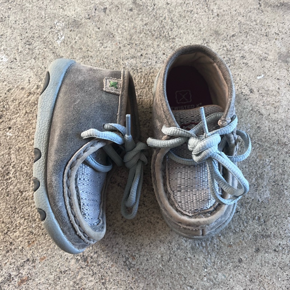 Twisted Kids Gray Casual Lace-Up Shoes